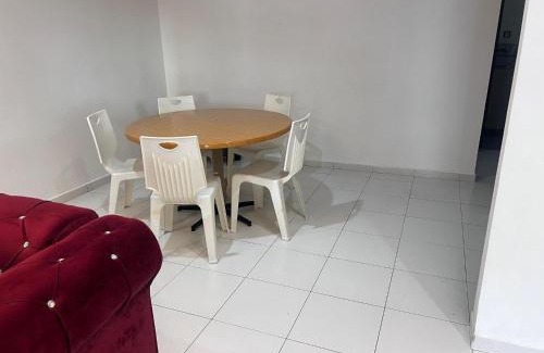 Taman Setia Indah House | JRC homestay