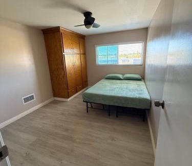 Costa Mesa House | Js CM Pease and Love