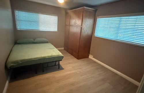Costa Mesa House | Js CM Pease and Love