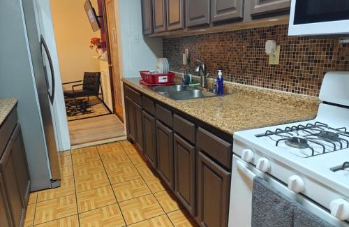 Jersey City Apartment | JSQ Apartment, 5 Mins from PATH Station