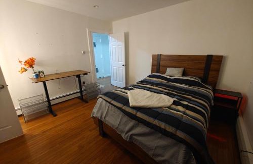 Jersey City Apartment | JSQ Apartment, 5 Mins from PATH Station