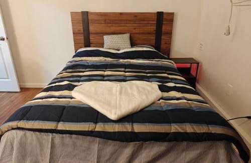 Jersey City Apartment | JSQ Apartment, 5 Mins from PATH Station