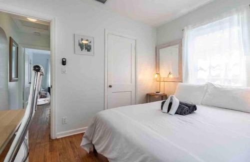 Southside Apartment | Jsvscsuzbdvdbssb