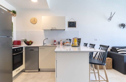 Nachlaot Apartment | JTower 1BDM - ApartHotels In City Center