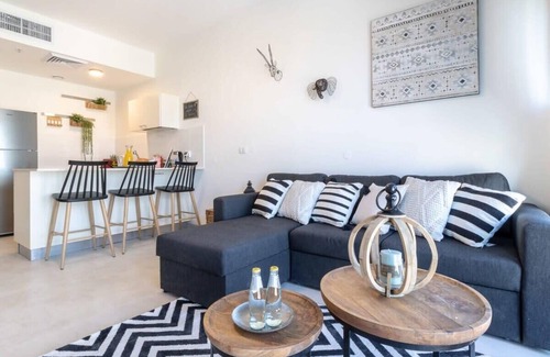 Nachlaot Apartment | JTower 1BDM - ApartHotels In City Center