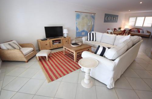 South West Rocks Apartment | Jubilee Apartment Unit 10 of 2 Paragon Ave South West Rocks -No Sheets or Towels Provided