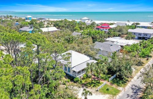 Indian Pass House | Jubilee Cottage by Pristine Properties Vacation Rentals