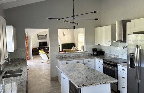 Judith's Fancy House | Judith's Fancy Aqua Blue in a secure neighborhood & walking distance to beach.