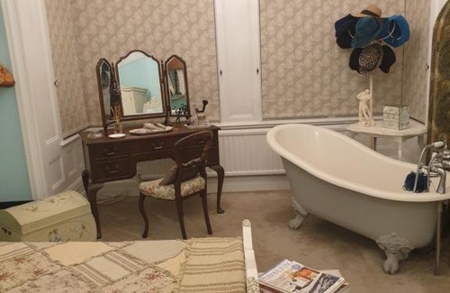 Roath Bed & Breakfast | Judy's B&B private home