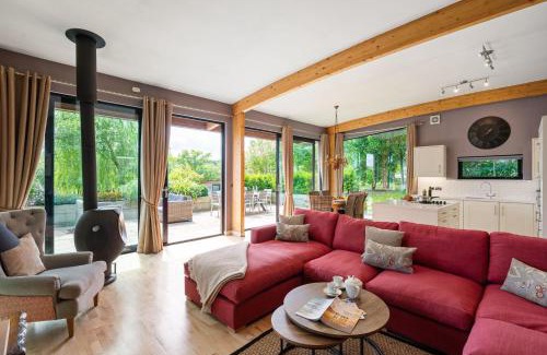 Richmond House | Jules