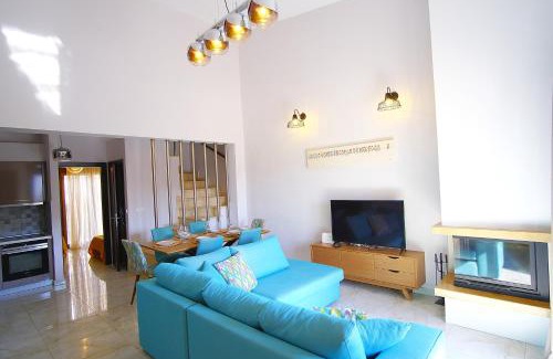 Nikita House | Julia Residence