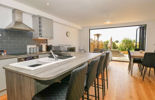 Docking House | Julia’s 4 bedroom holiday home