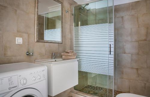 Mazarakata Apartment | Julia's Boutique Suites, near Argostoli.