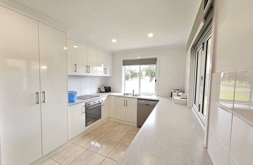 Waterhouse House | Julia's - Close to the heart of Robe