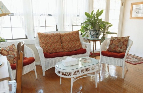 Julian Bed & Breakfast | Julian Gold Rush Hotel