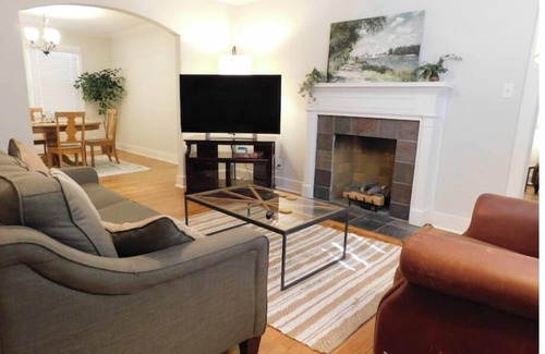 Decatur House | Juliet Manor in Historic Districtnn