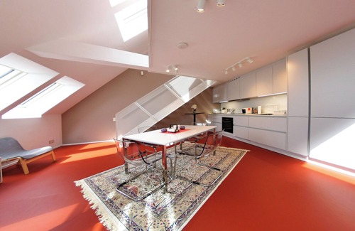Roßau Apartment | JULIUS 22: Urban Oasis - 5 Mins to City Center