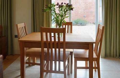 Whitchurch House | Jumbo's Stable