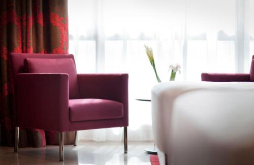 Garhoud Hotel | Jumeirah Creekside Dubai