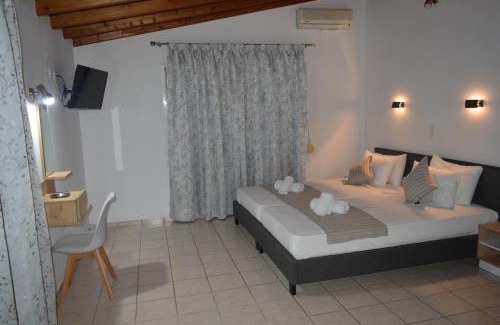 Skiathos Town Hotel | Junction studios