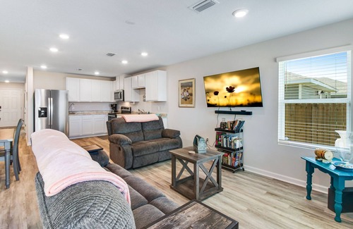 Bagdad House | June Bug Summer House