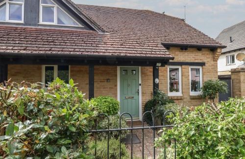 Wool House | June Cottage