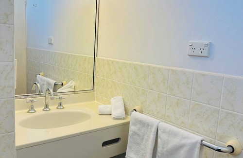 Junee Hotel | Junee Motor Inn