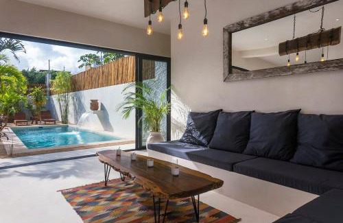 La Veleta House | Jungle 3BR Villa, Garden & Pool, La Veleta