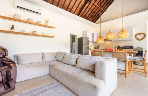 Berawa Villa | Jungle Amaranth Villa Canggu - Exclusive 3BR Retreat with Pool, Modern Amenities and Top Location
