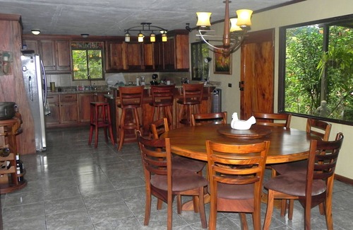 La Fortuna House | Jungle and Beautiful Lake Arenal