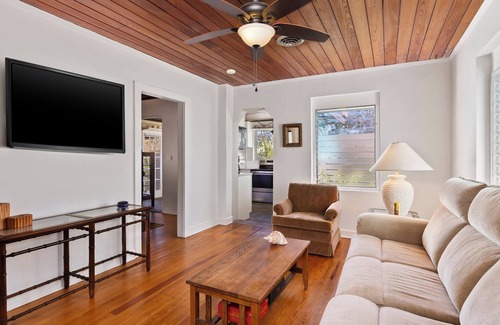 Englewood House | Jungle Cottage 1mi to beach on 1+acre with pool