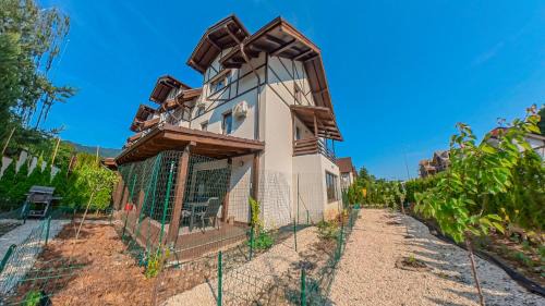 Brasov Villa | Jungle Family Villa near Park Aventura,Lake,Zoo