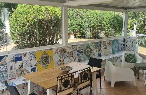 Santa Margherita di Pula Cottage | Jungle House - Tucan