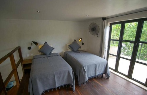 Francisco Uh May Hotel | Jungle Mansion & Cuisine