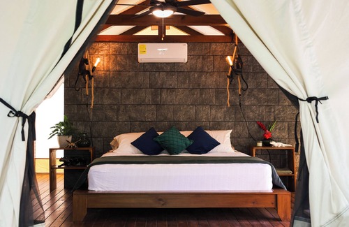 Ballena Resort | Jungle River Resort