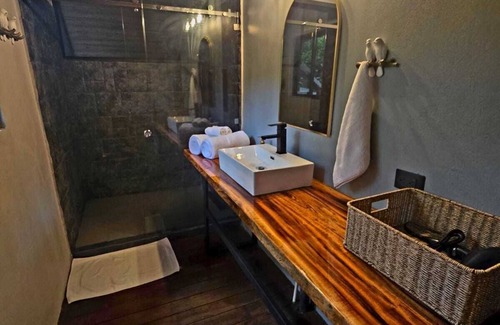 Ballena Resort | Jungle River Resort