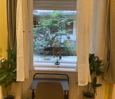 Orszagut Apartment | Jungle Story Apartment by Millenaris Park with Free Parking