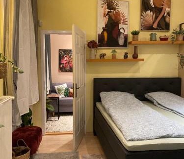 Orszagut Apartment | Jungle Story Apartment by Millenaris Park with Free Parking