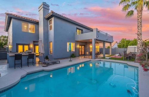 Mesa House | Jungle Themed Retreat | Pool | Jacuzzi | Game Room