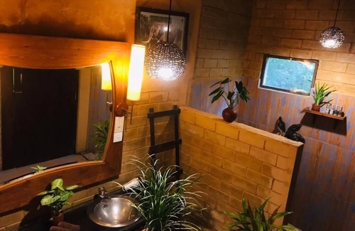 Rumassala Hotel | Jungle Village By Thawthisa