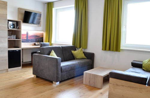 Podersdorf am See House | Junior Suite - Seehotel Herlinde