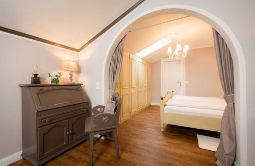 Bad Wiessee Bed & Breakfast | Junior Suite - Bio Design Boutique Hotel Landhaus St. Georg