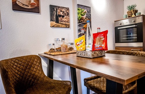 Waggershausen Apartment | Junior Suite-Executive-Private Bathroom-Mountain view
