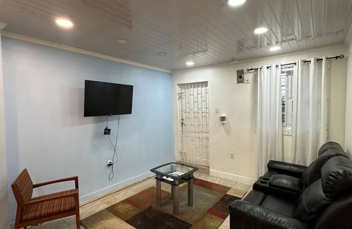Georgetown Apartment | Junior Suite in Pigeon Island