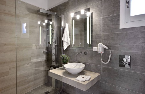 Agios Stefanos House | Junior Suite with Sea View