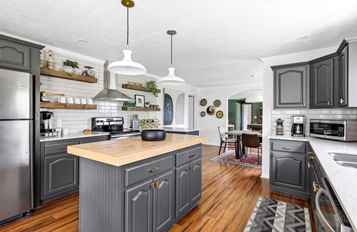 Douglas House | Juniper Presents: Posh Retreat Home-Great Views, Yard, Hot Tub, Firepit