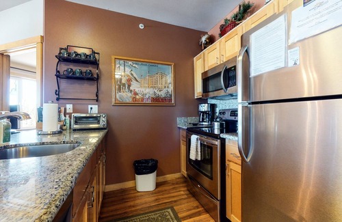 Mammoth Lakes Condo | Juniper Springs Lodge 539 Deluxe Condo Great Complex Amenities near Ski-In Ski-Out by RedAwning