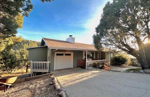 Prescott House | Juniper Views 1.8 mi Courthouse and Whisky Row