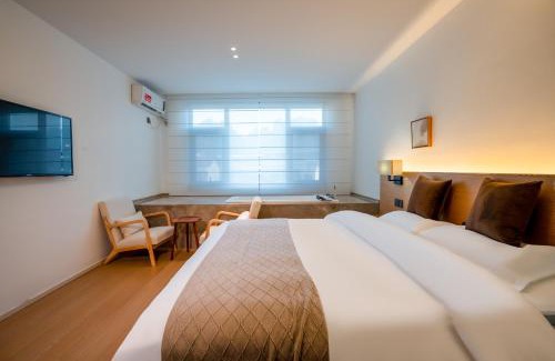 Yongding Hotel | Junlan Hotel 张家界郡澜民宿