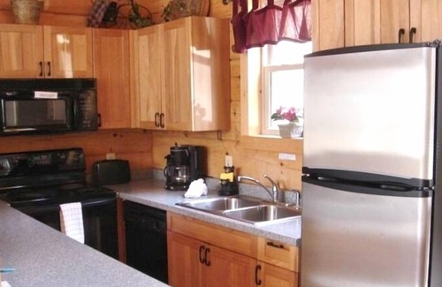 Bryson City Cabin | JUST 5 MILES AWAY FROM NOC